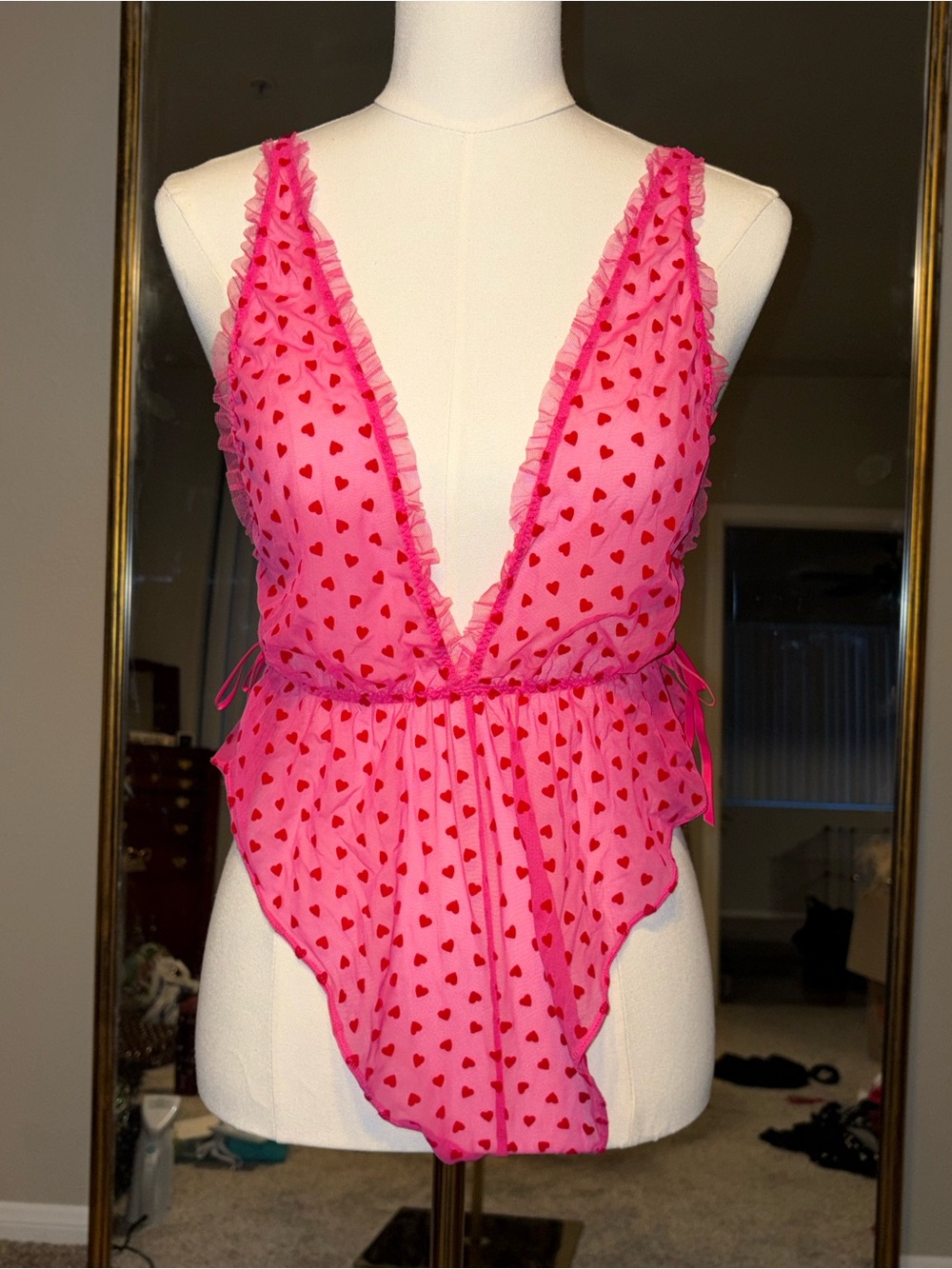 Victoria's Secret never worn no tags Hot Pink Mesh Teddy with Red Heart Print